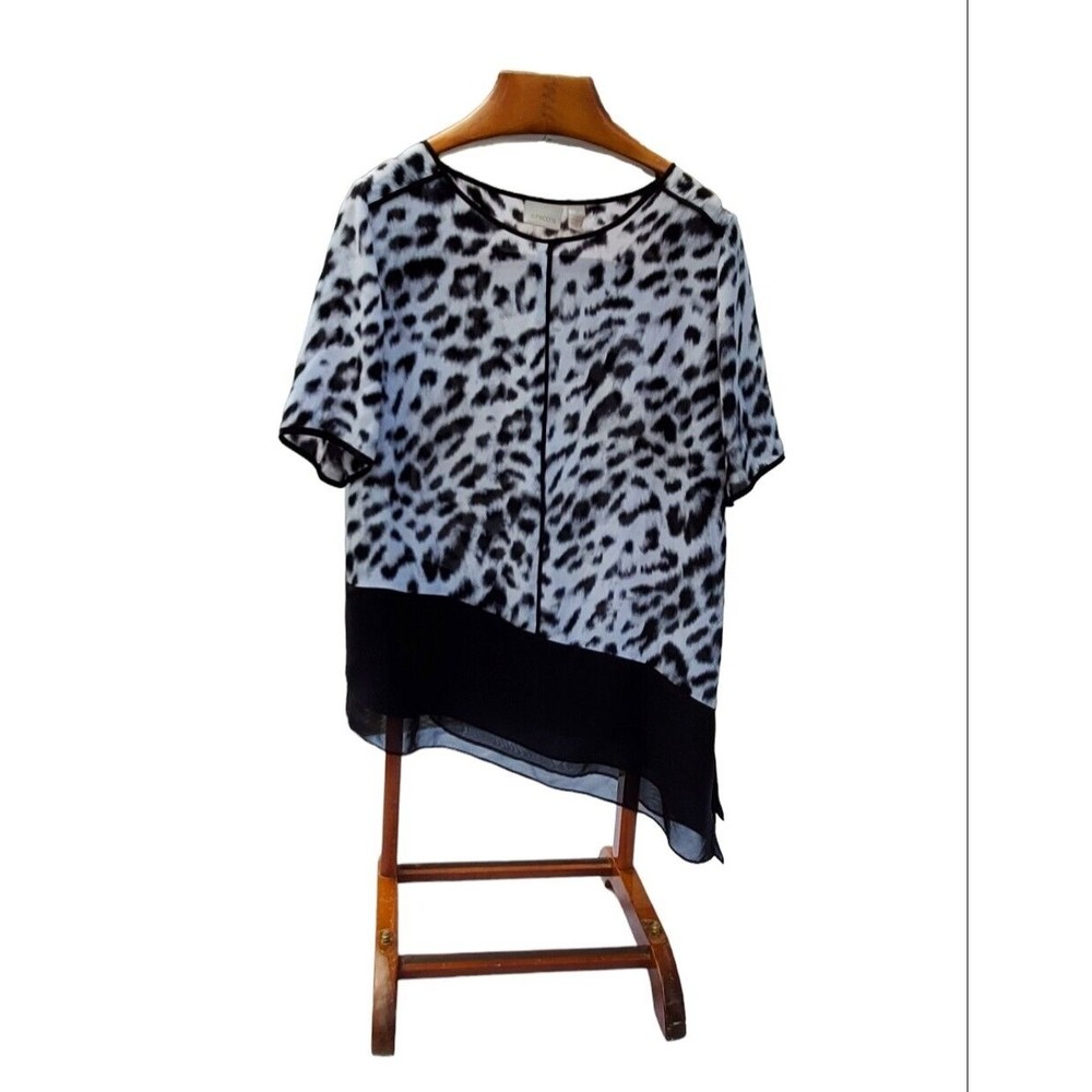 Chico's Size 2 Animal Print Leopard Black, White & Gray Short Sleeve Blouse